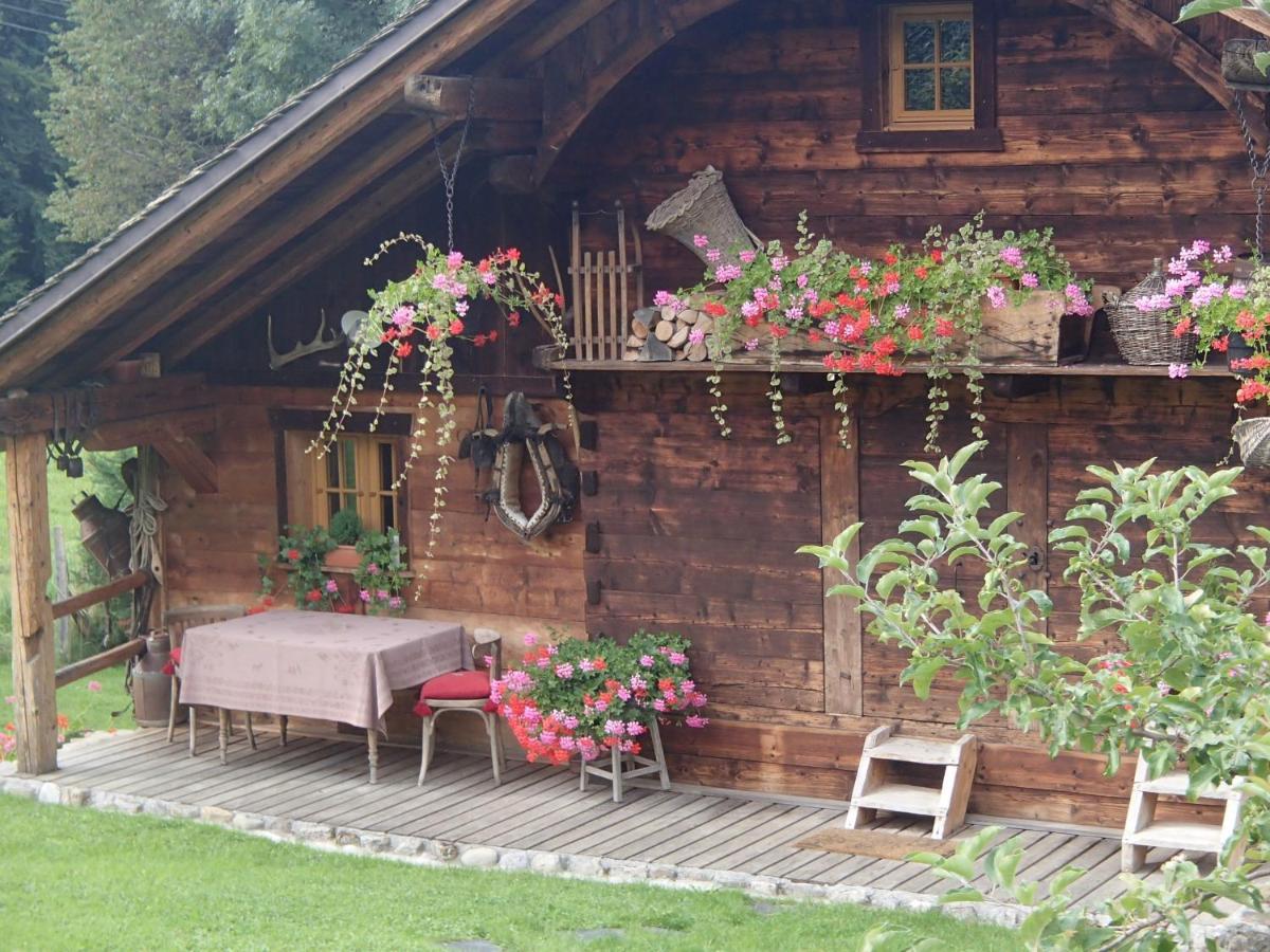 Bed and Breakfast Le Grenier Saint-Paul-en-Chablais Exterior foto